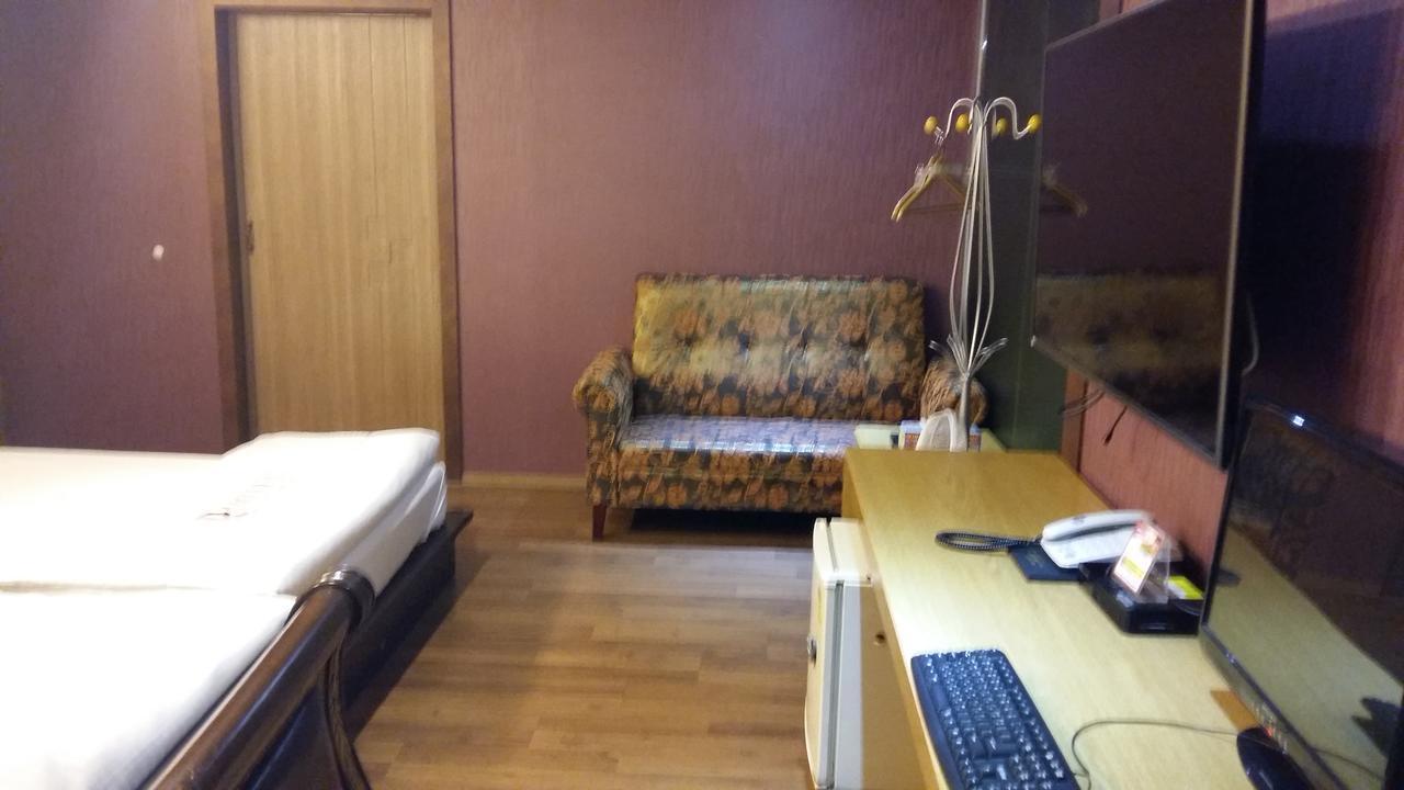 Residence R Hotel Tegu Kültér fotó